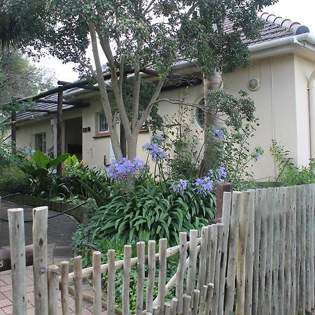 At Home Bb Estcourt Exterior photo