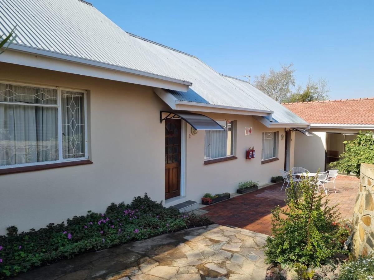 At Home Bb Estcourt Exterior photo