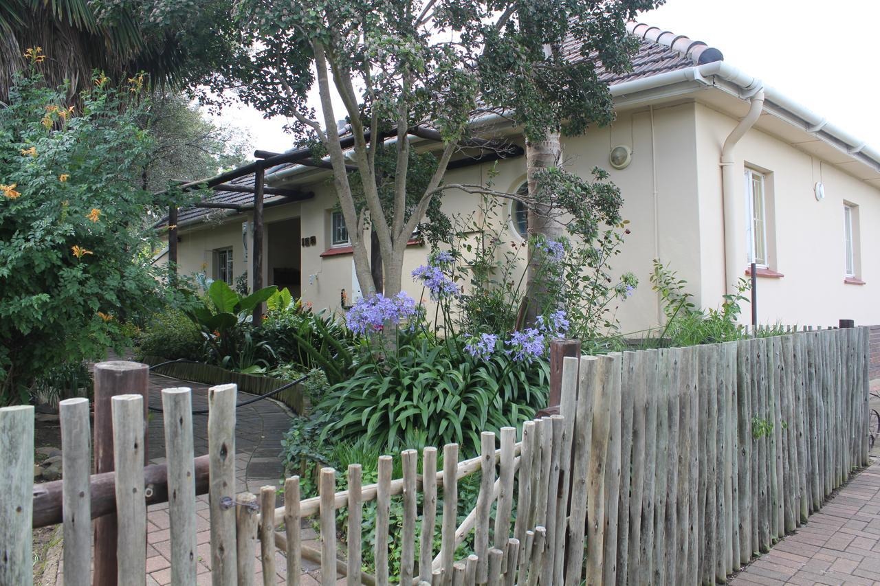 At Home Bb Estcourt Exterior photo